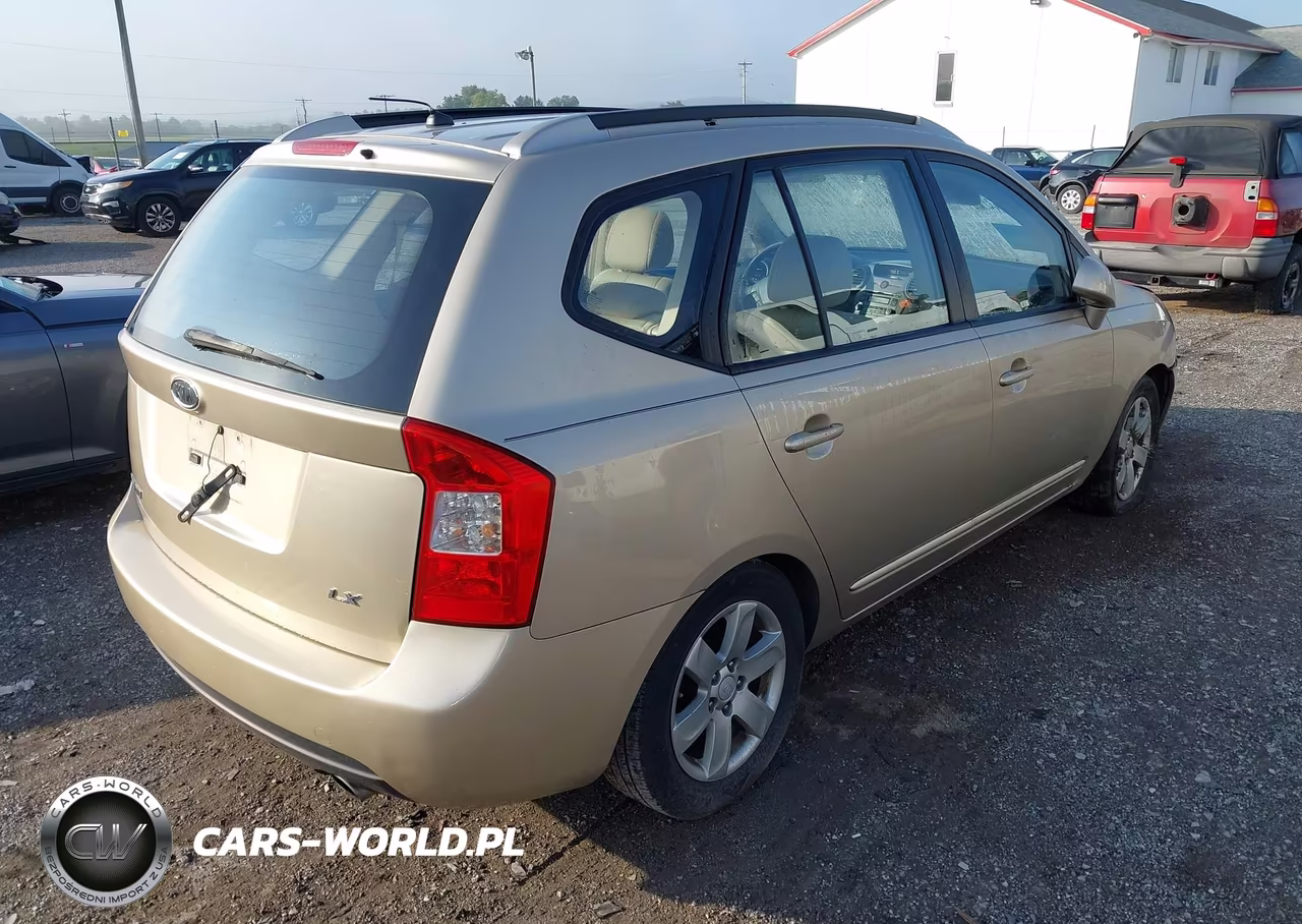 2007 Kia Rondo Lx VIN:KNAFG525677076610 - 4