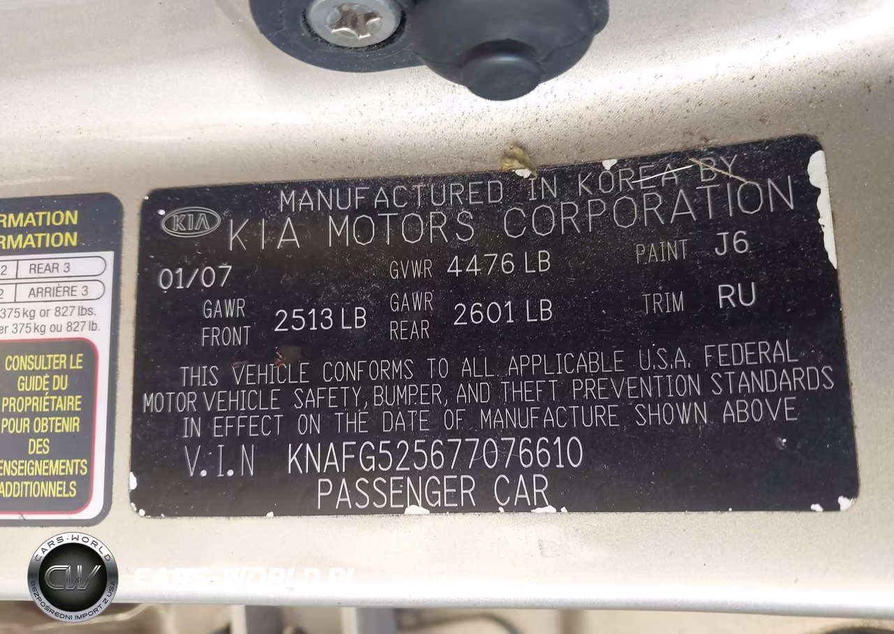 2007 Kia Rondo Lx VIN:KNAFG525677076610 - 9