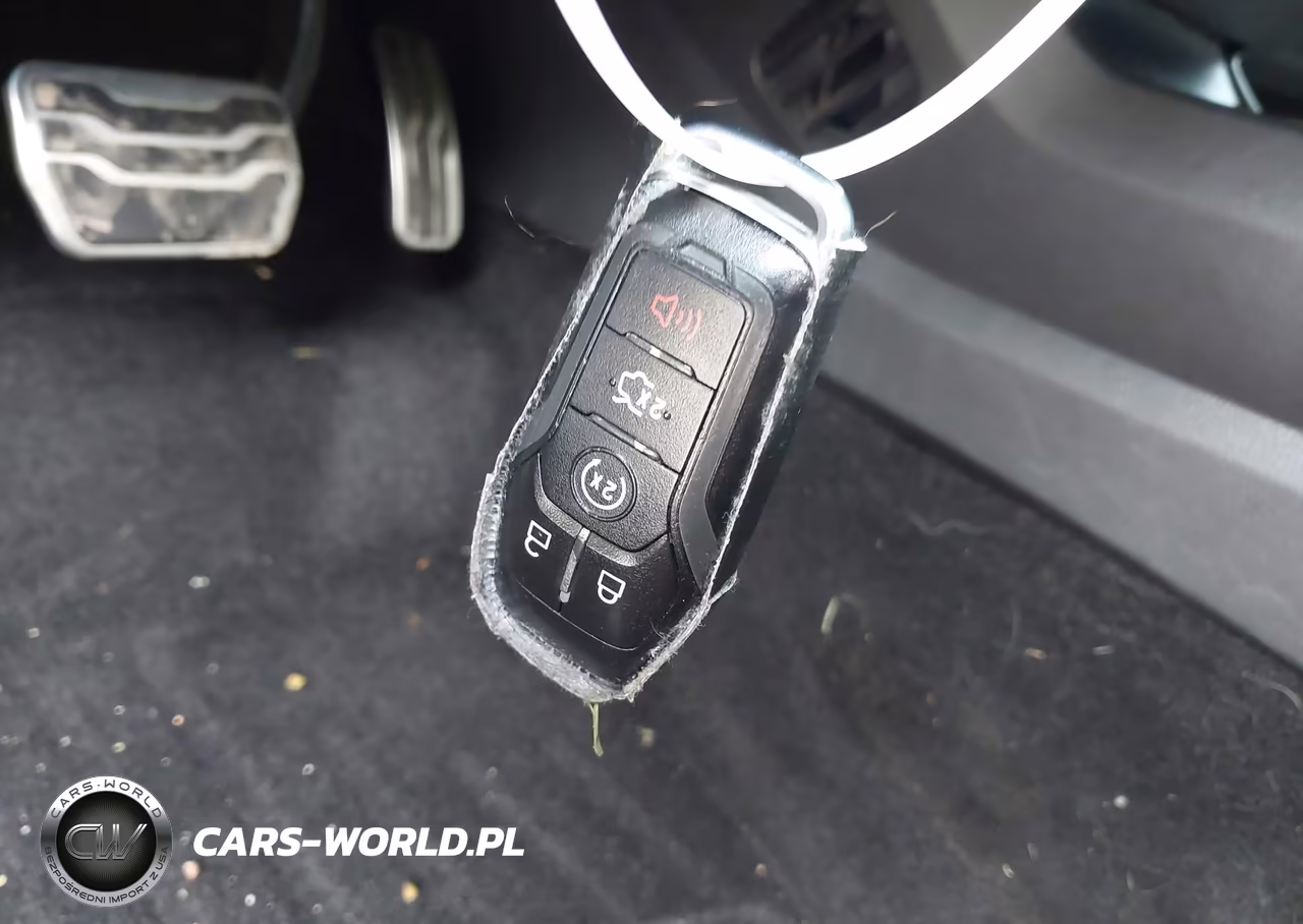 2015 Ford Fusion Titanium VIN:3FA6P0K91FR110300 - 11