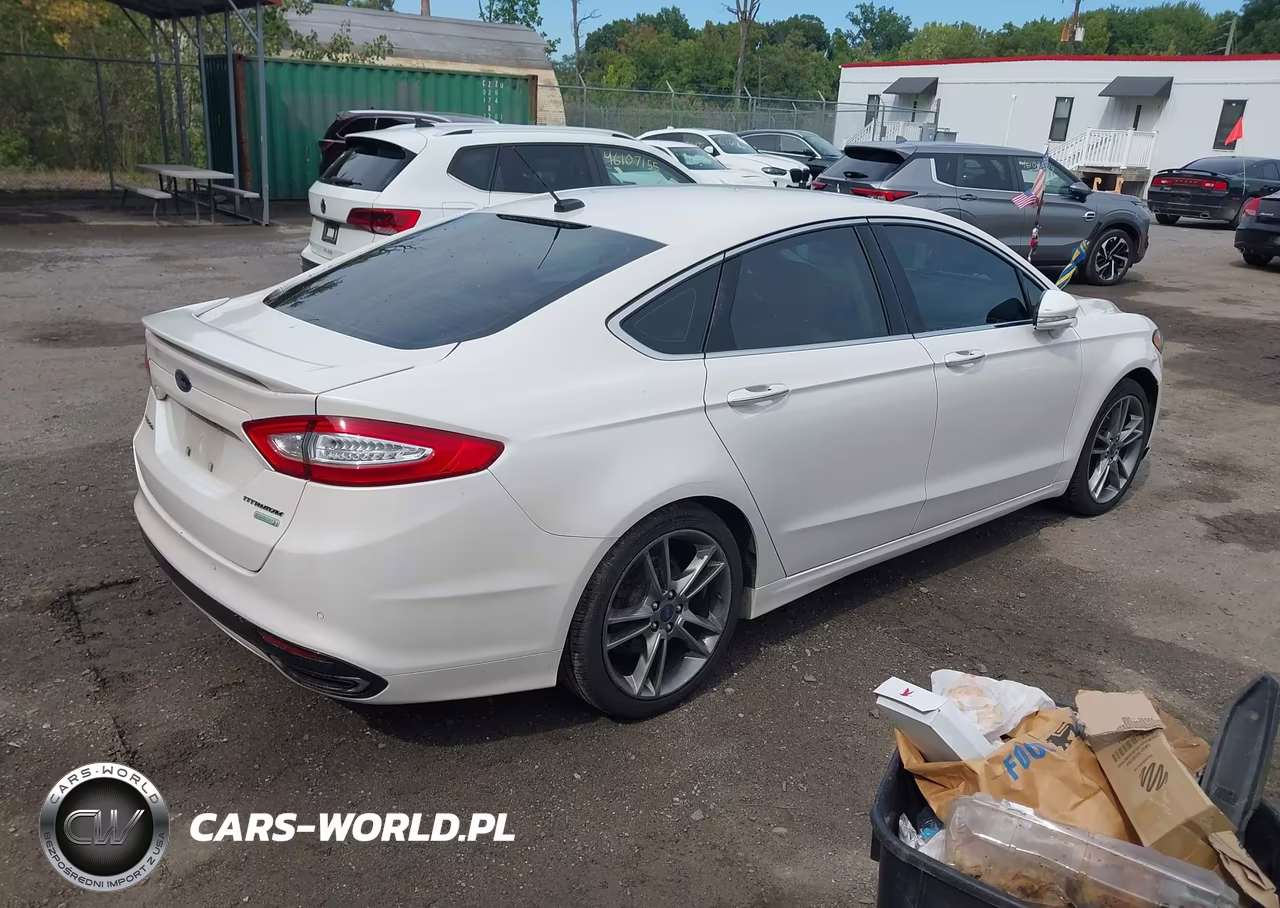 2015 Ford Fusion Titanium VIN:3FA6P0K91FR110300 - 4