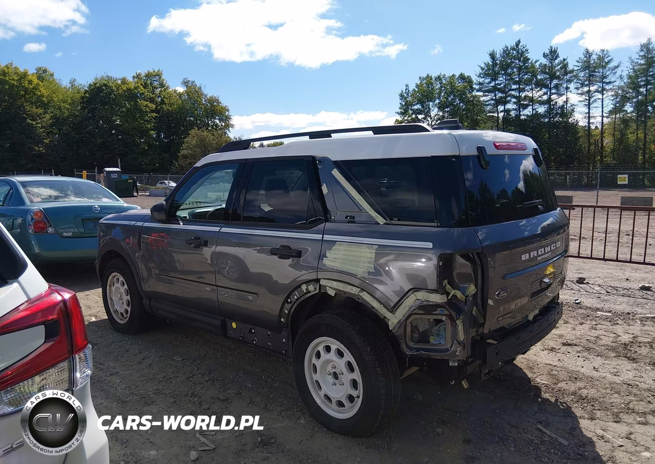 2025 Ford Bronco Sport Heritage VIN:3FMCR9GN9SRE30097 - 14