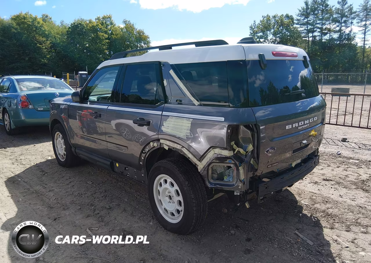 2025 Ford Bronco Sport Heritage VIN:3FMCR9GN9SRE30097 - 3