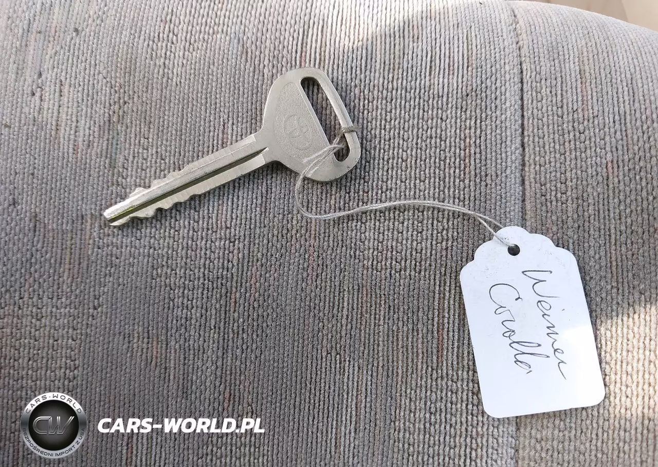 1998 Toyota Corolla Le VIN:2T1BR18E3WC015563 - 11