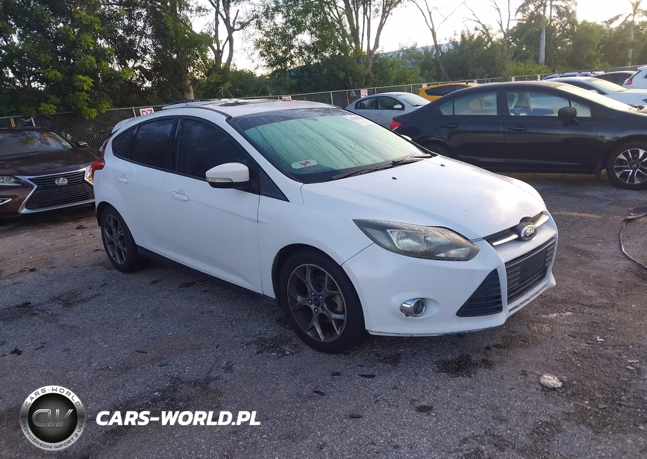 2014 Ford Focus Se VIN:1FADP3K22EL387238 - 1