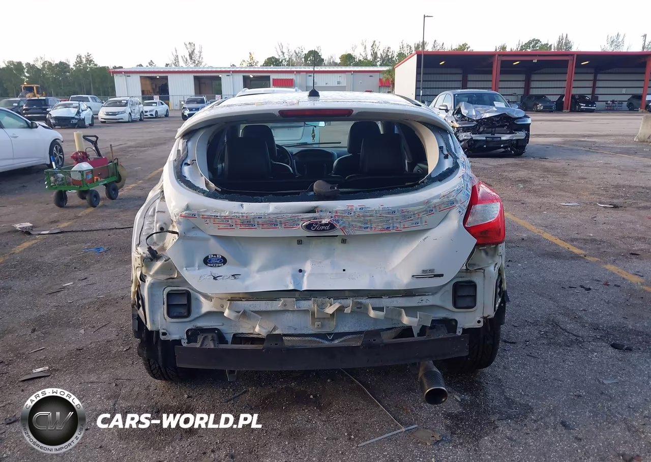 2014 Ford Focus Se VIN:1FADP3K22EL387238 - 6