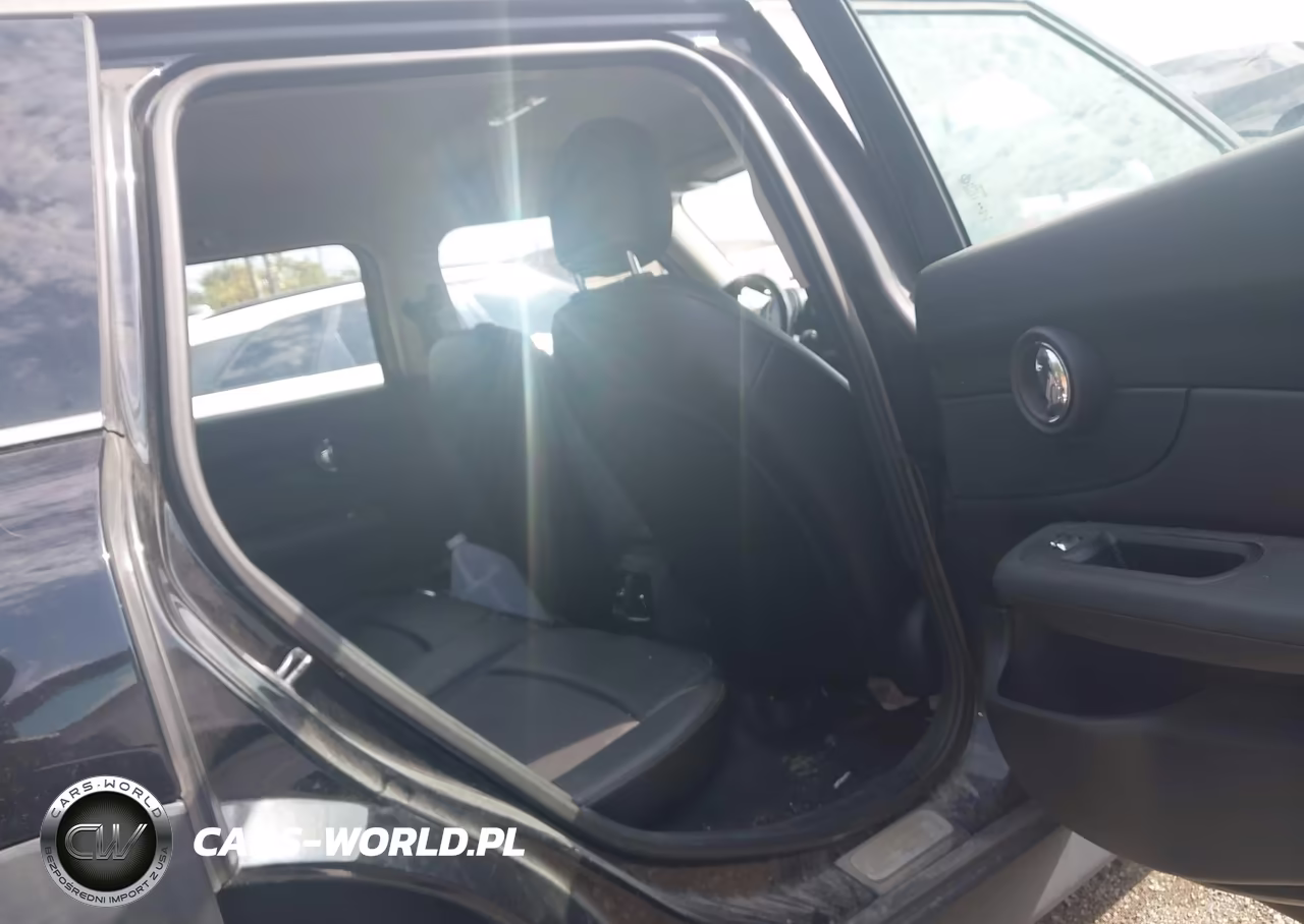 2017 Mini Clubman Cooper VIN:WMWLU1C52H2C41623 - 8