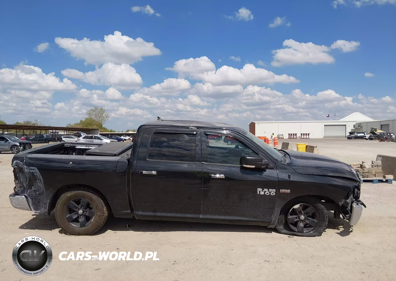2017 Ram 1500 Lone Star 4X2 5'7 Box VIN:1C6RR6LTXHS613854 - 13