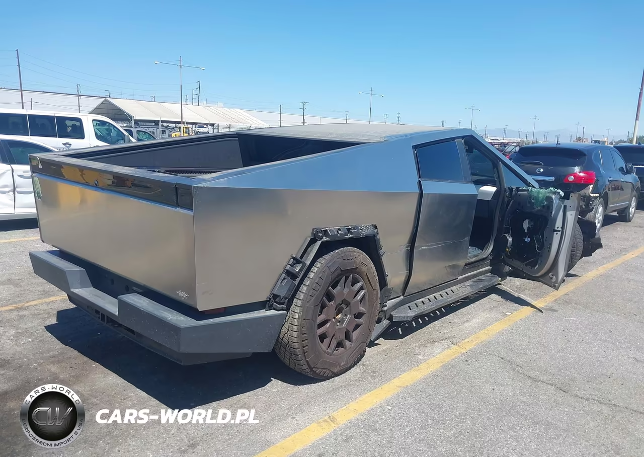 2024 Tesla Cybertruck All-Wheel Drive VIN:7G2CEHEDXRA018121 - 4