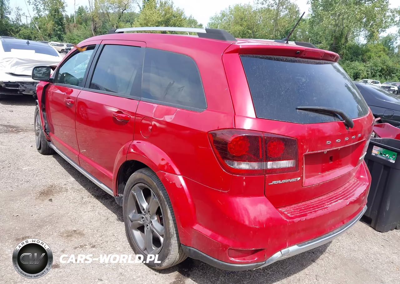2018 Dodge Journey Crossroad VIN:3C4PDCGG9JT215873 - 3