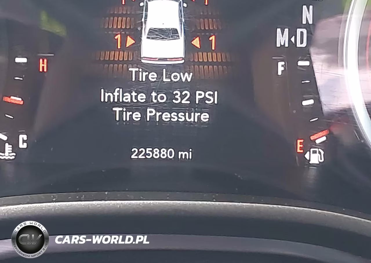 2015 Dodge Challenger Sxt VIN:2C3CDZAG4FH713266 - 15
