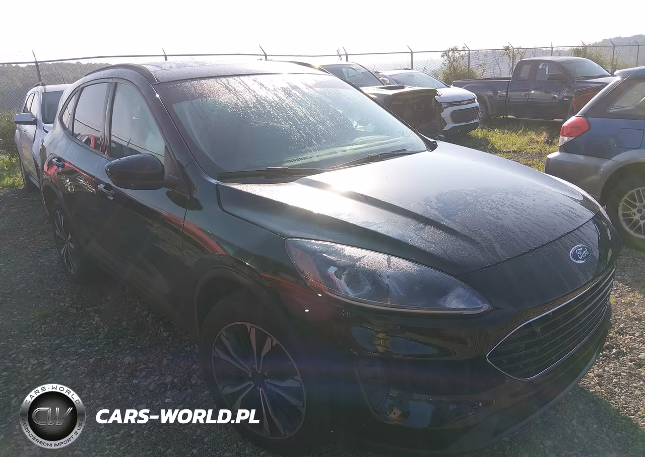 2022 Ford Escape Se