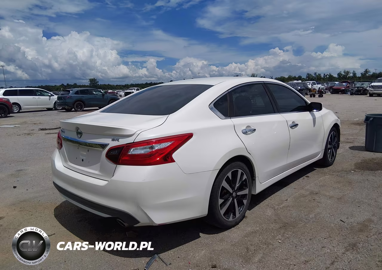 2017 Nissan Altima 2.5 S VIN:1N4AL3AP8HC149233 - 4