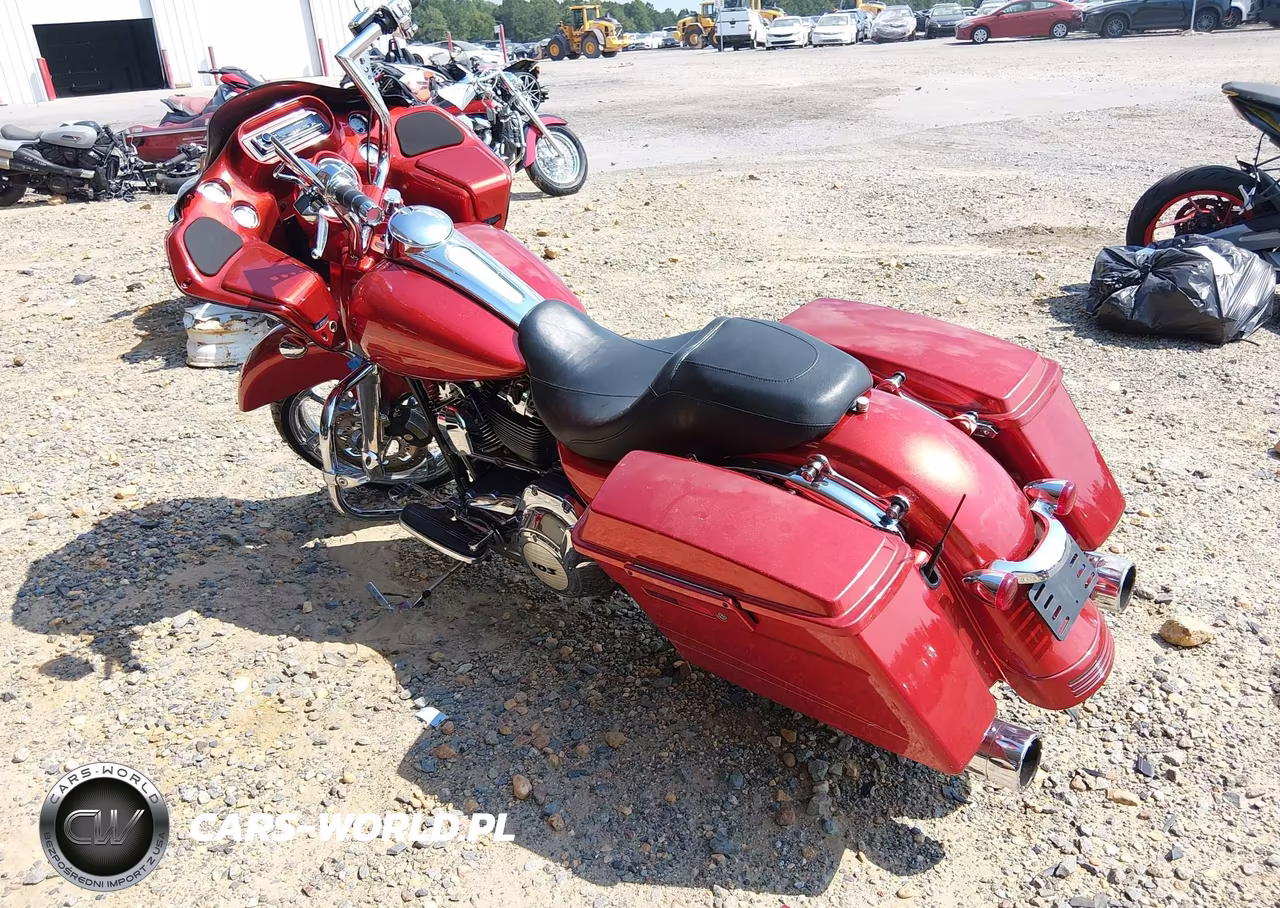 2013 Harley-Davidson Fltrx Road Glide Custom VIN:1HD1KHM17DB657239 - 3