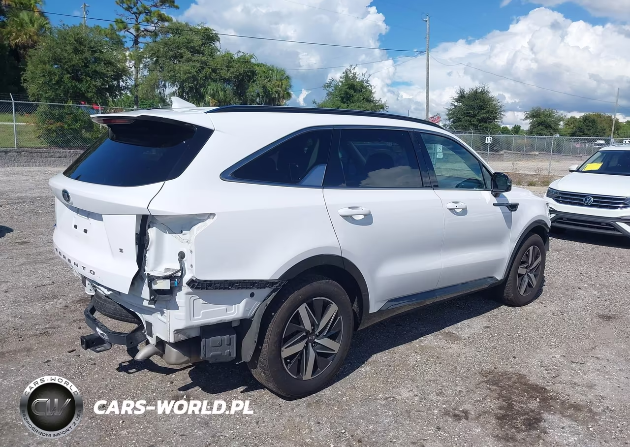 2021 Kia Sorento S VIN:5XYRL4LC8MG057123 - 4