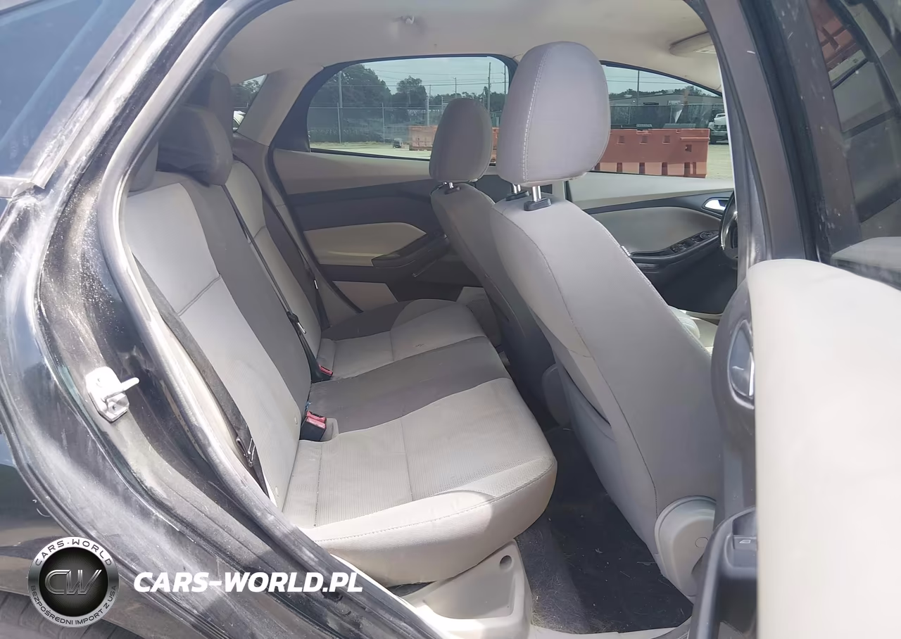 2014 Ford Focus Se VIN:1FADP3F25EL283904 - 8