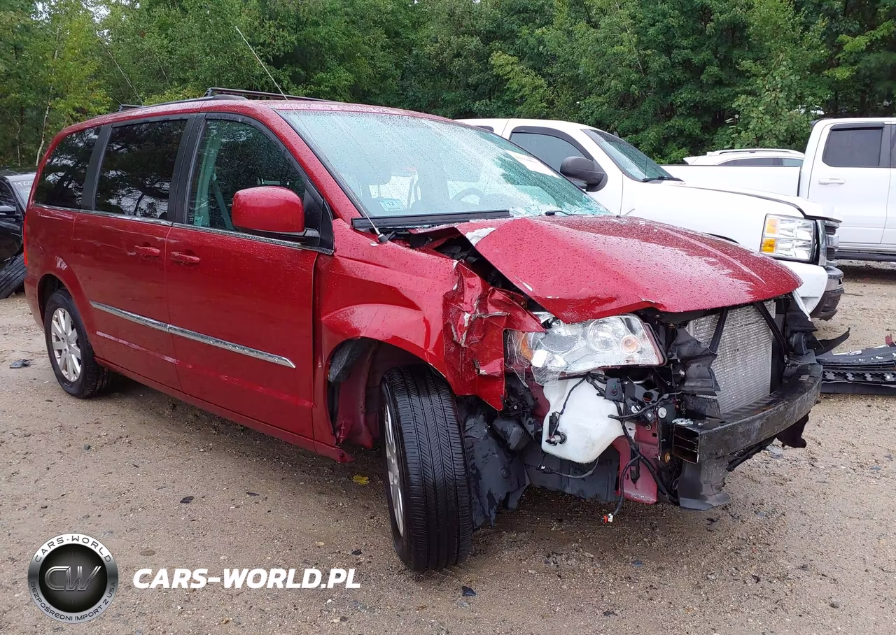2015 Chrysler Town & Country Touring – zdjęcie 1 z 22