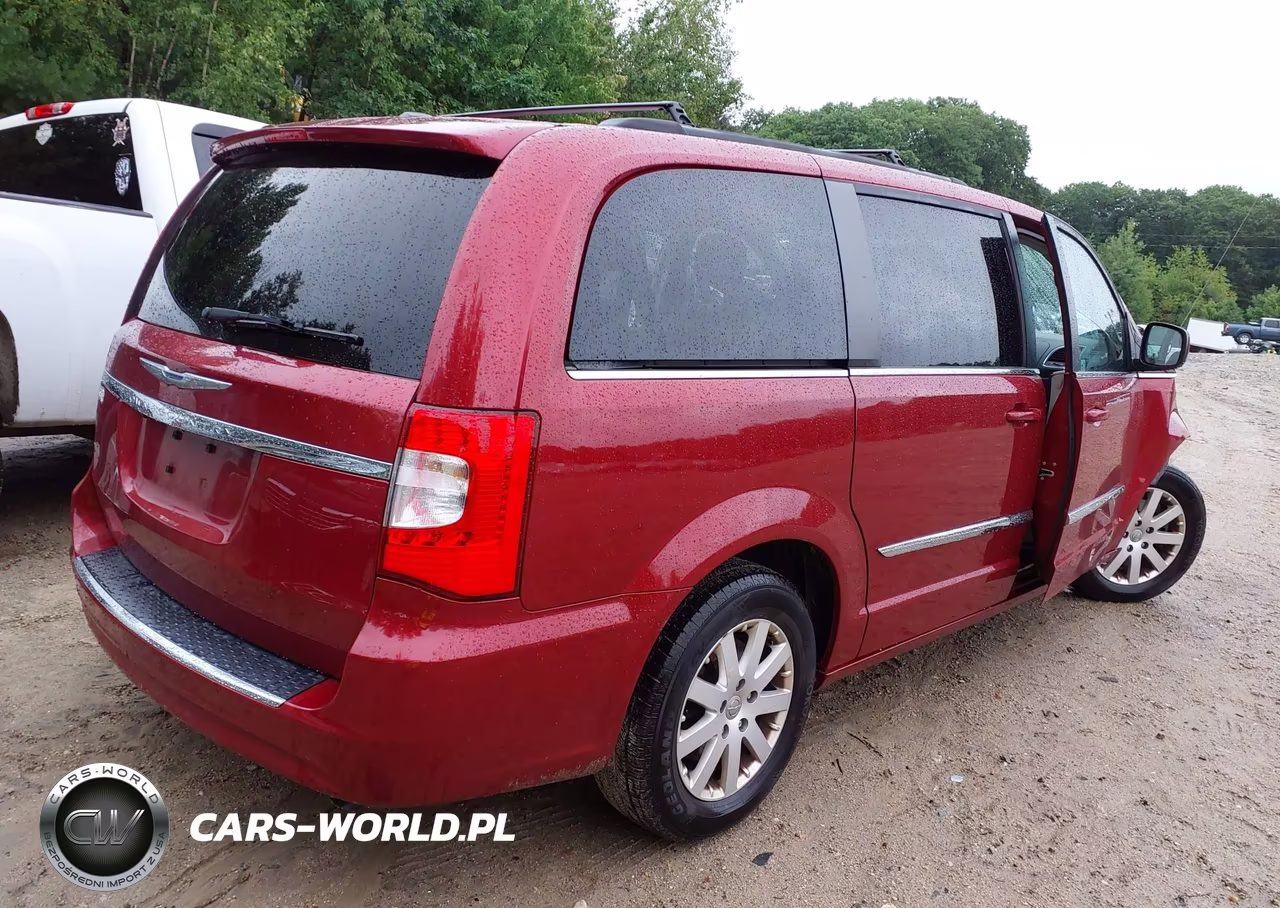 2015 Chrysler Town & Country Touring VIN:2C4RC1BGXFR638561 - 4