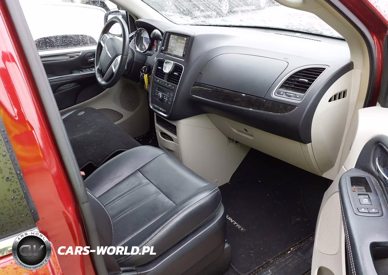 2015 Chrysler Town & Country Touring VIN:2C4RC1BGXFR638561 - 5