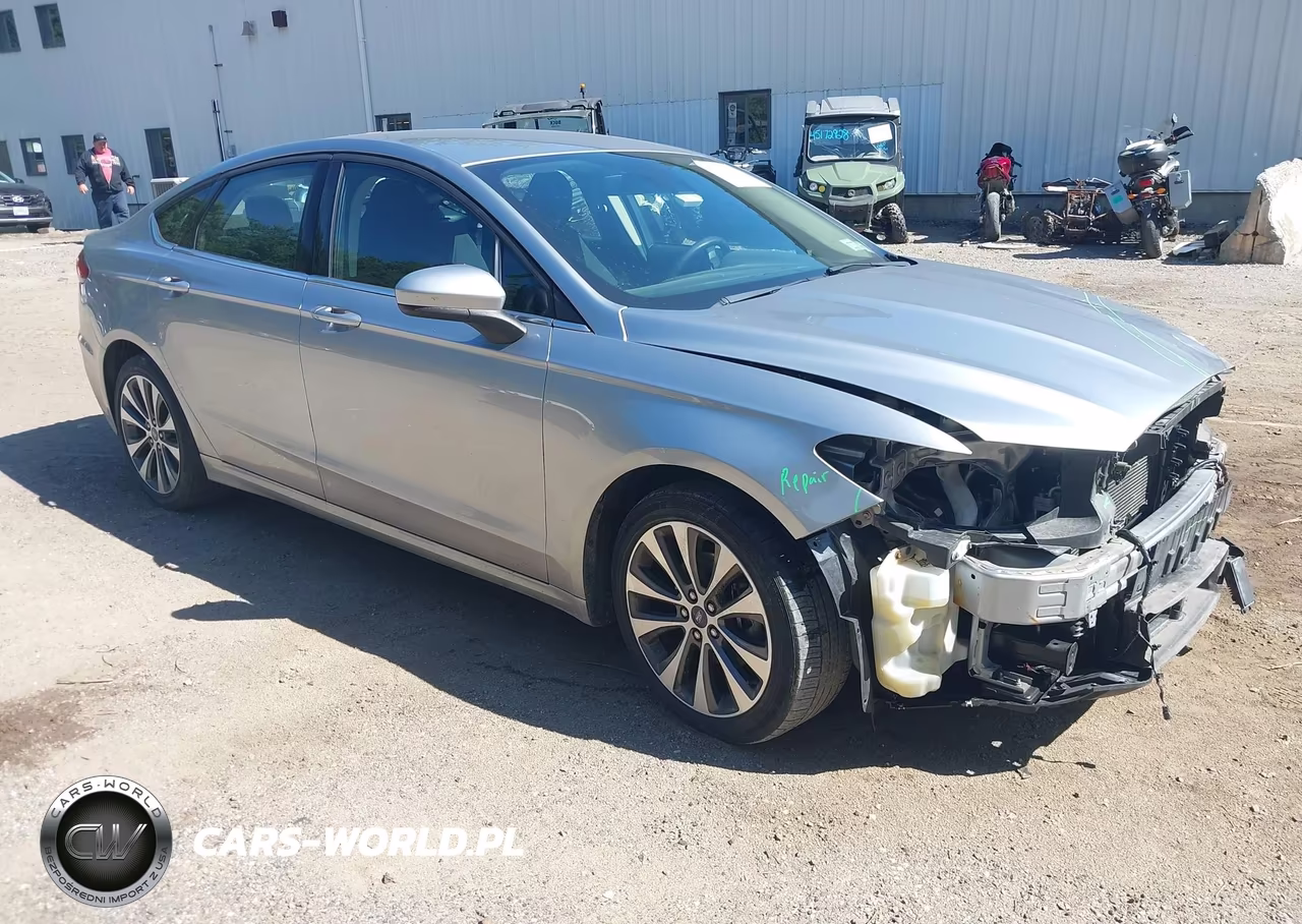 2020 Ford Fusion Se – zdjęcie 1 z 16