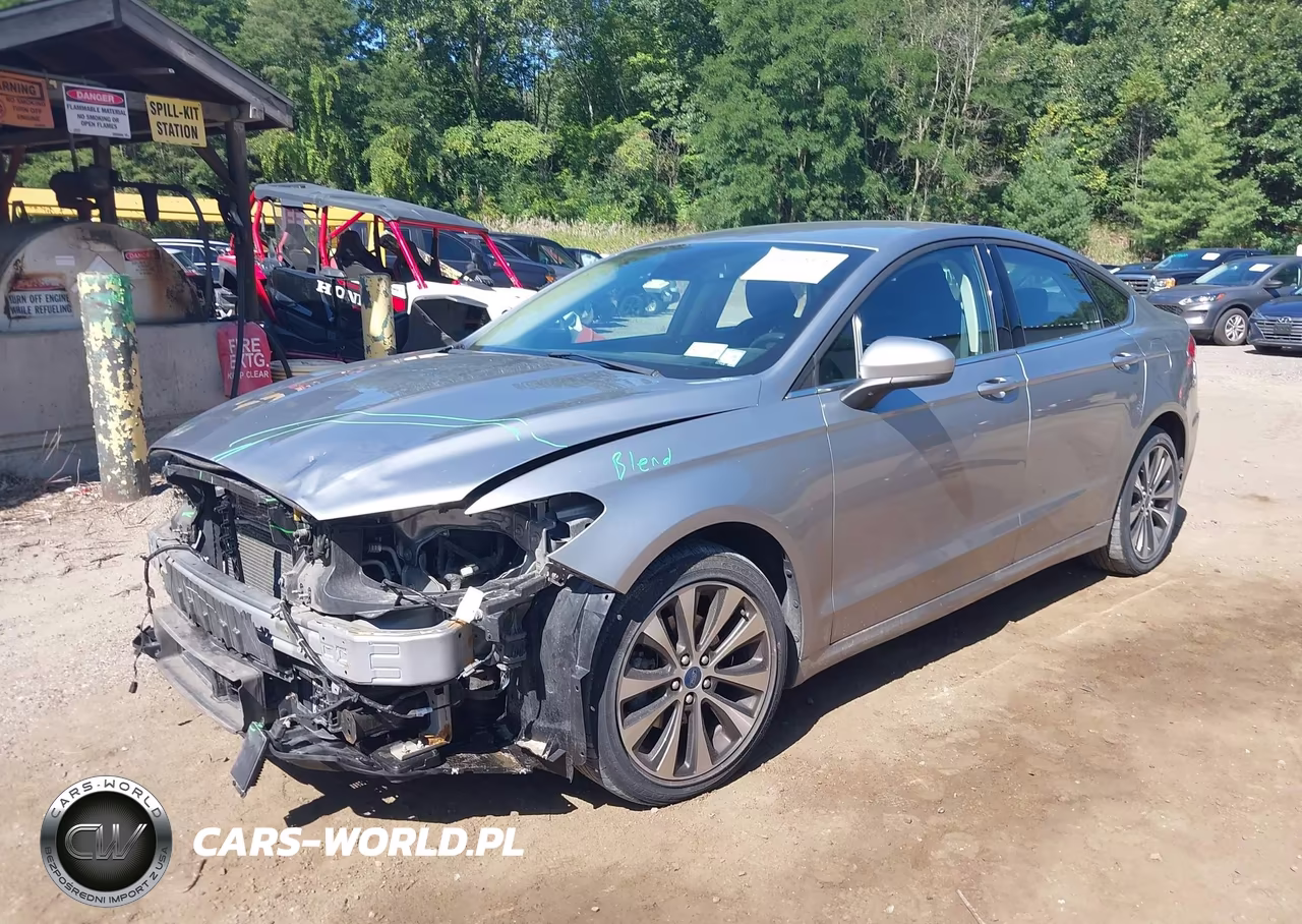 2020 Ford Fusion Se VIN:3FA6P0T90LR158087 - 2