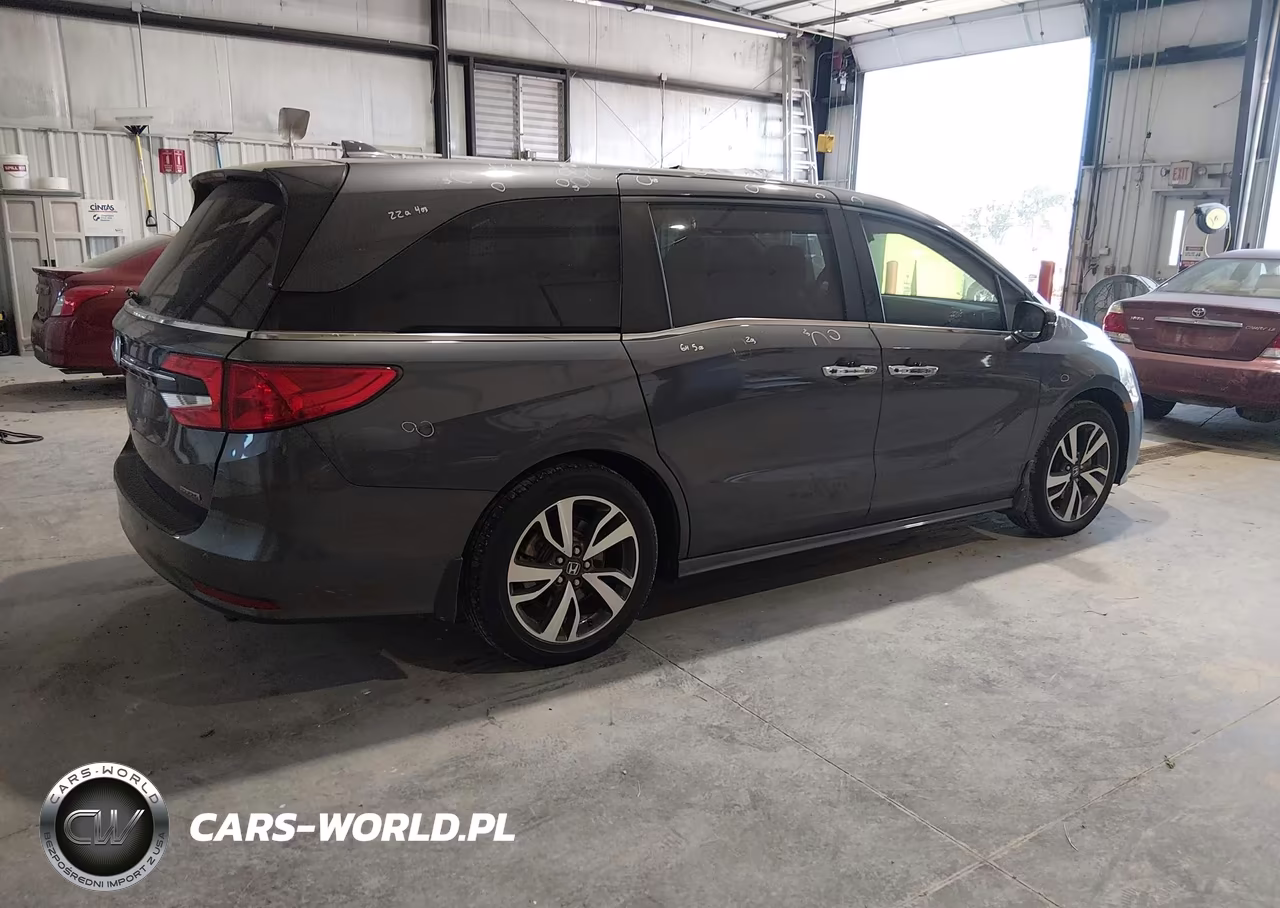 2022 Honda Odyssey Touring VIN:5FNRL6H82NB038785 - 4