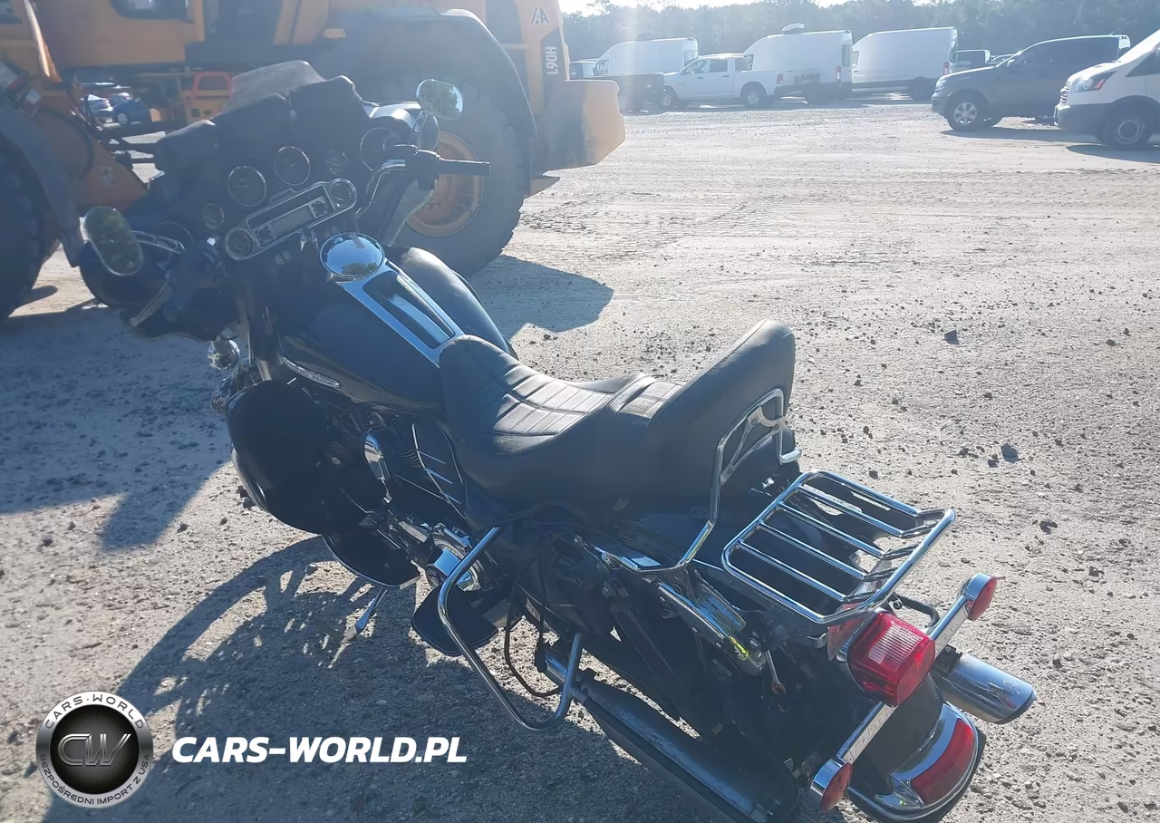 2013 Harley-Davidson Flhtk Electra Glide Ultra Ltd VIN:1HD1KEM15DB640910 - 3