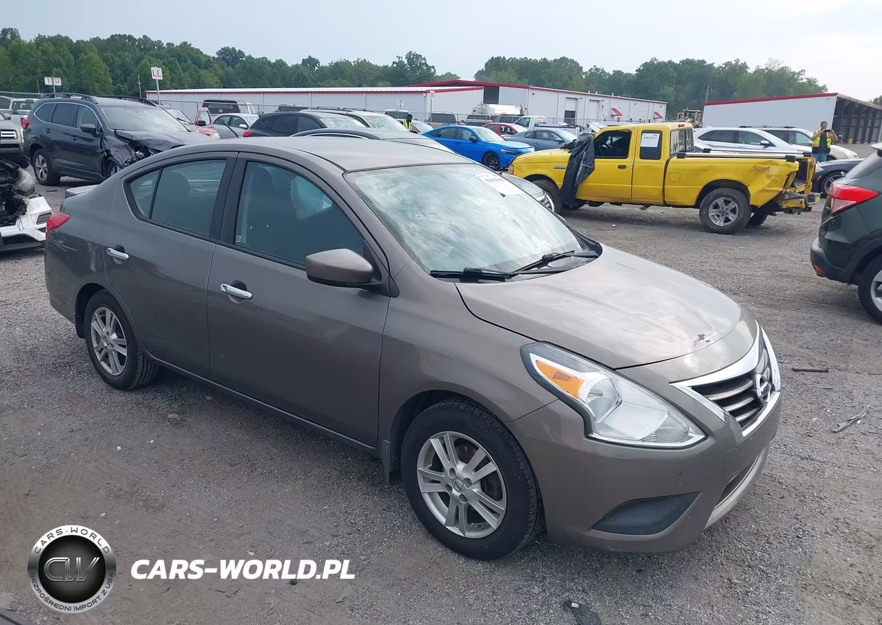2015 Nissan Versa 1.6 Sv