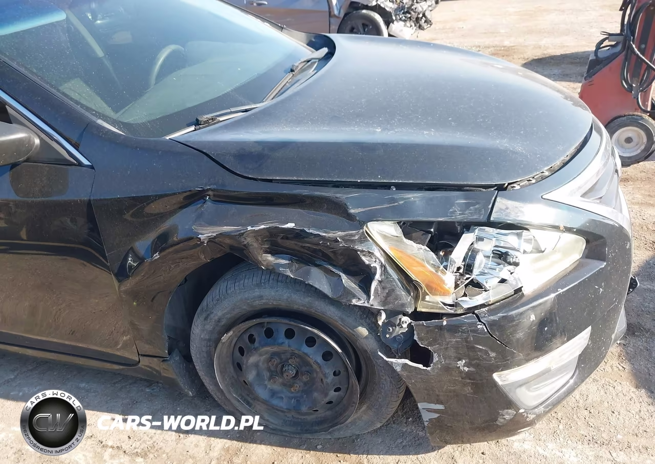 2014 Nissan Altima 2.5 S VIN:1N4AL3AP3EN227871 - 6