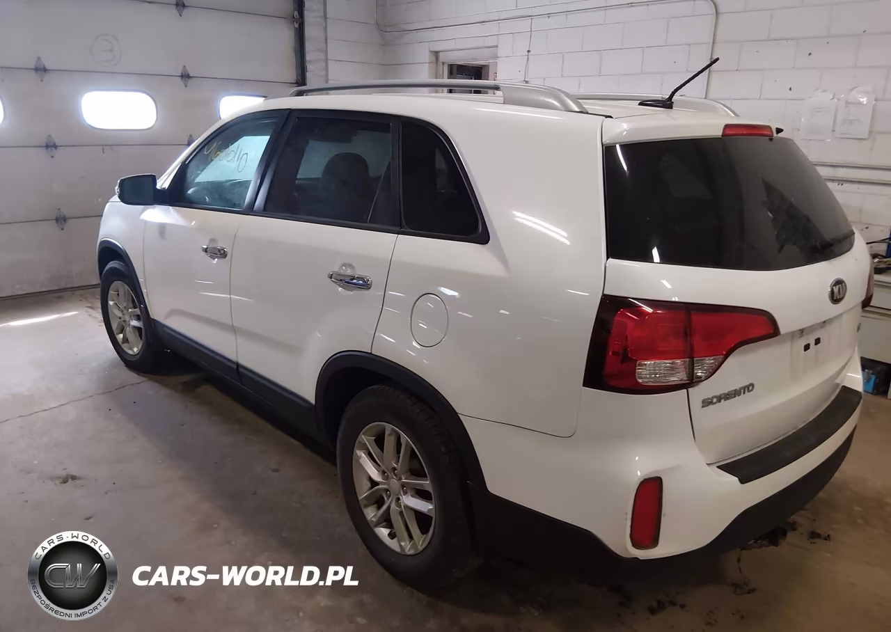 2015 Kia Sorento Lx V6 VIN:5XYKT4A79FG594710 - 3