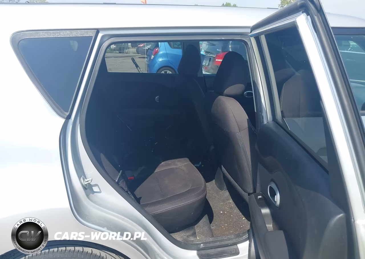 2015 Kia Soul VIN:KNDJN2A26F7803042 - 8