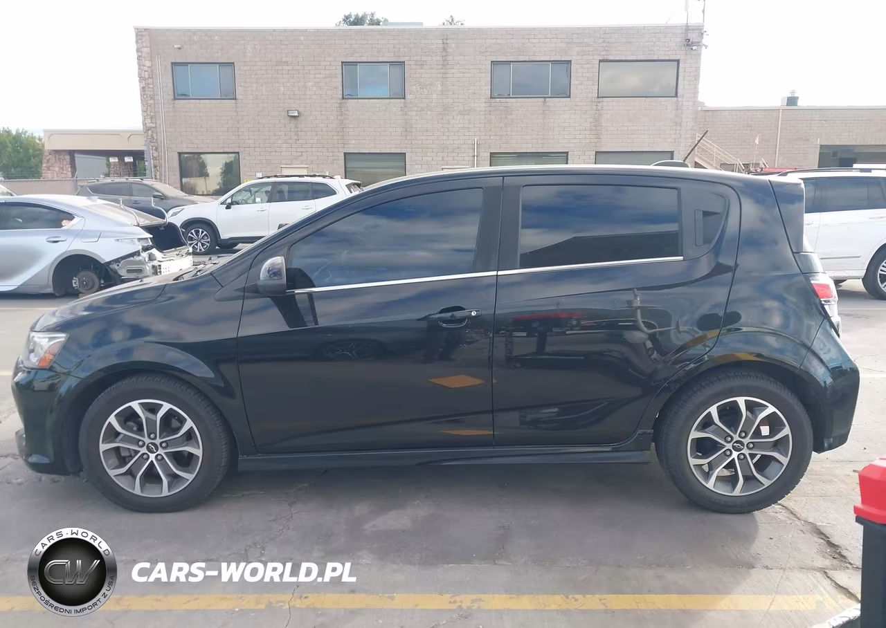 2019 Chevrolet Sonic Lt Auto VIN:1G1JD6SB0K4141066 - 14