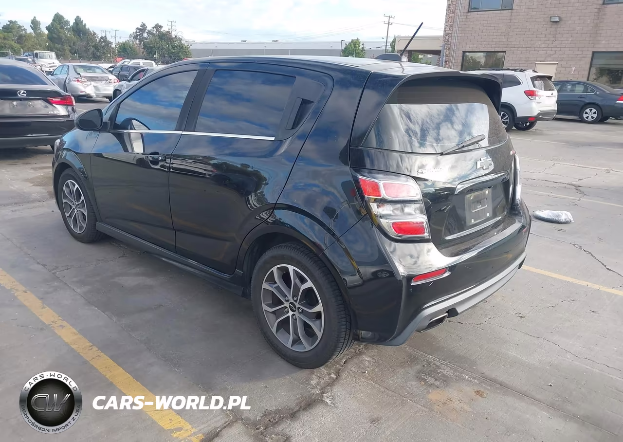 2019 Chevrolet Sonic Lt Auto VIN:1G1JD6SB0K4141066 - 3