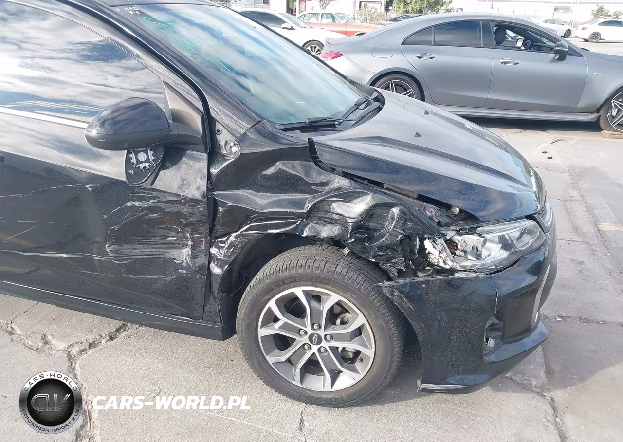 2019 Chevrolet Sonic Lt Auto VIN:1G1JD6SB0K4141066 - 6