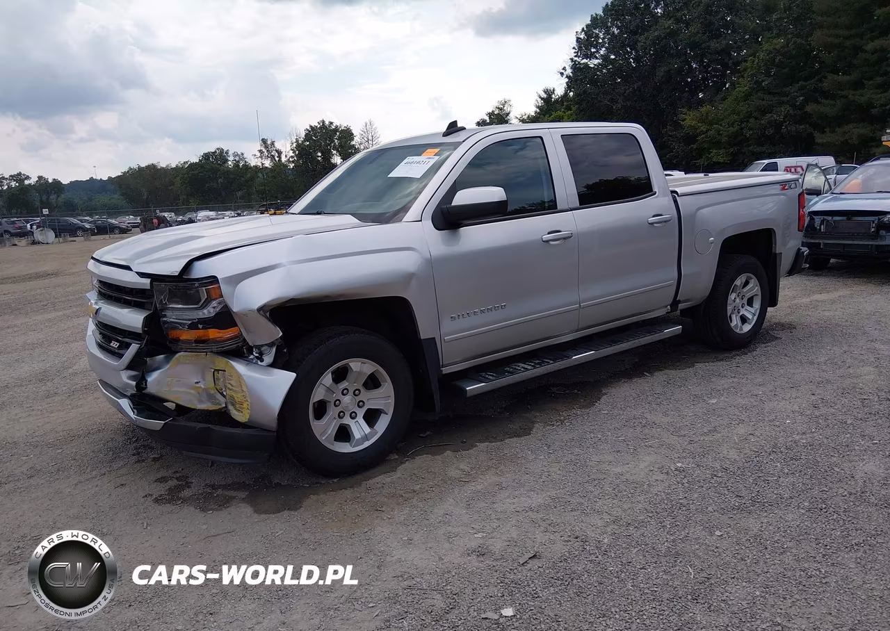 2018 Chevrolet Silverado 1500 2Lt VIN:3GCUKREC8JG465786 - 2