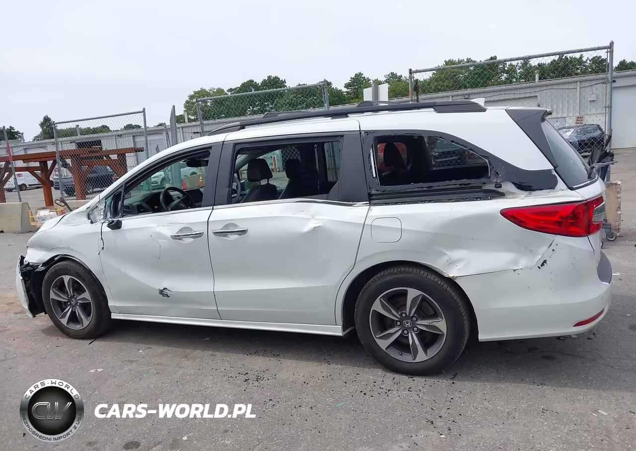 2020 Honda Odyssey Touring VIN:5FNRL6H83LB036458 - 14