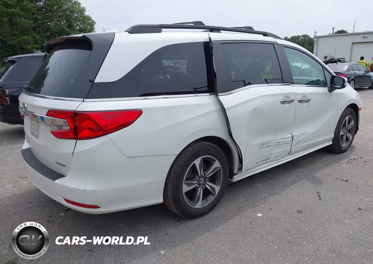 2020 Honda Odyssey Touring VIN:5FNRL6H83LB036458 - 4