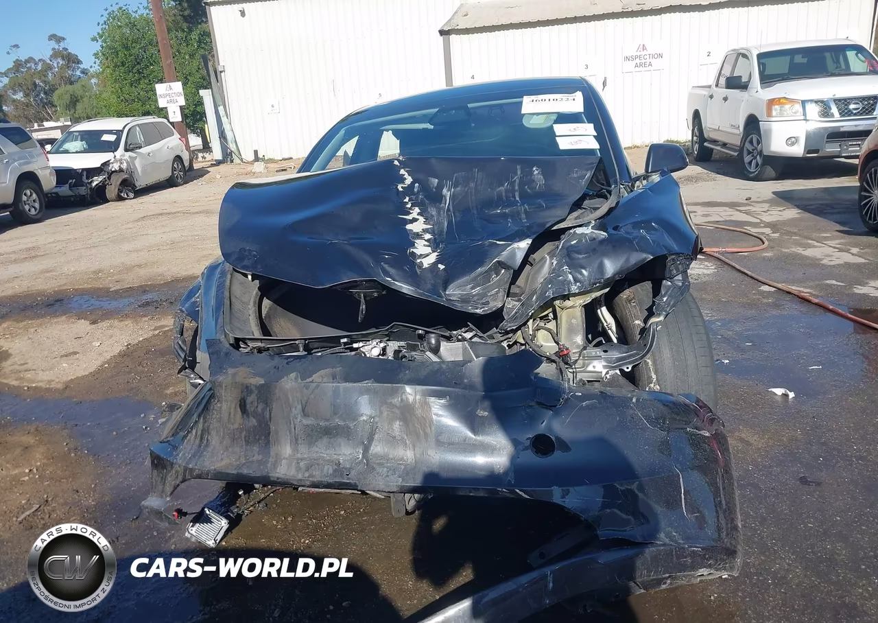 2024 Tesla Model 3 VIN:5YJ3E1EAXRF739428 - 17