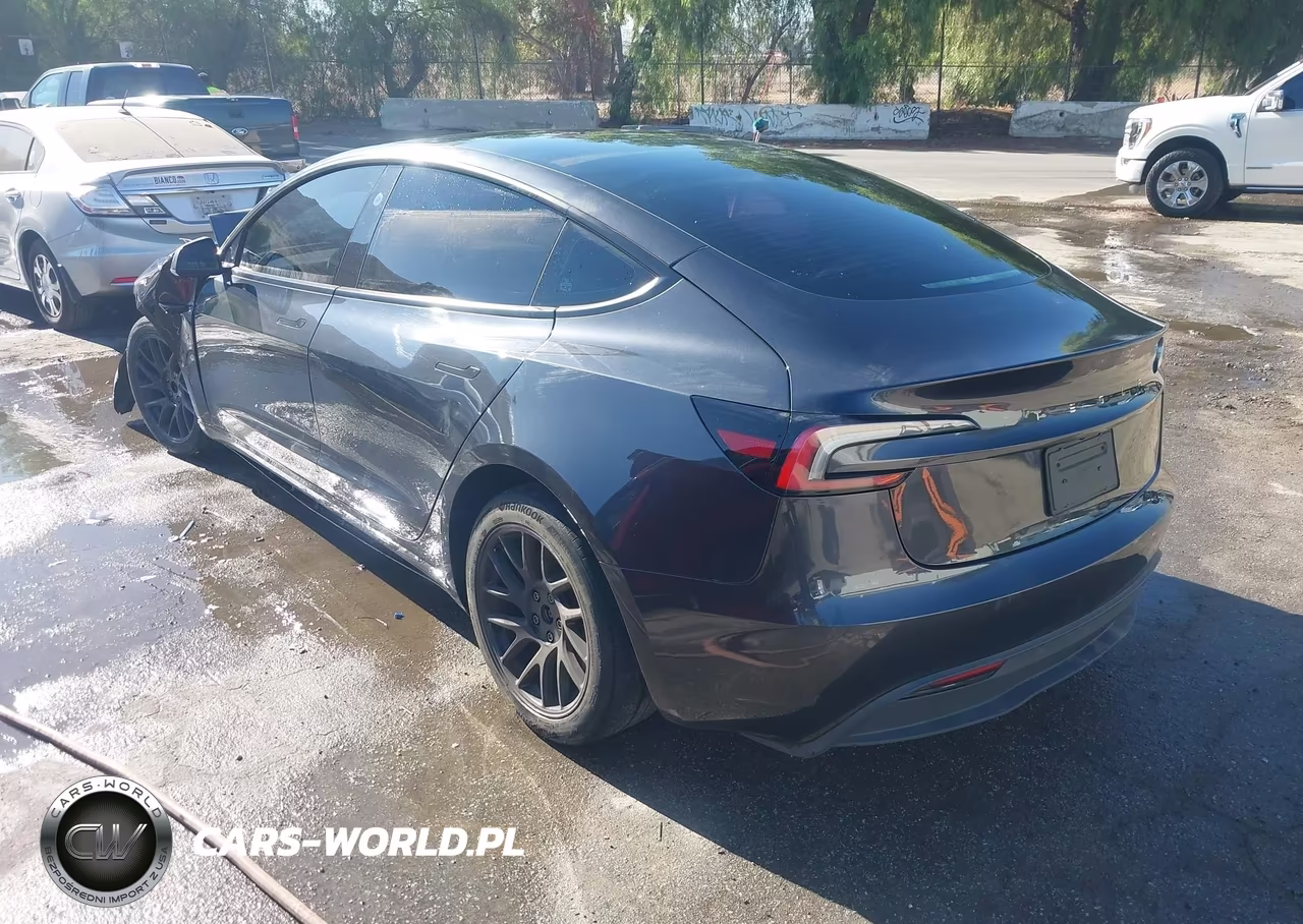 2024 Tesla Model 3 VIN:5YJ3E1EAXRF739428 - 3