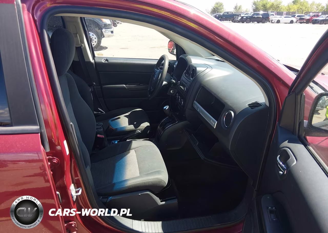 2015 Jeep Compass Sport VIN:1C4NJDBB4FD269094 - 5
