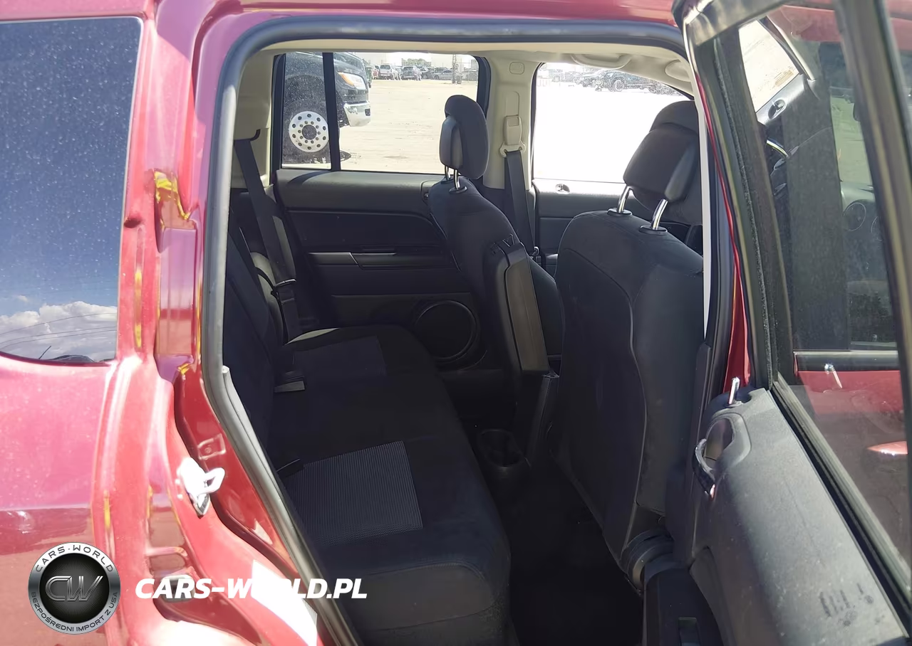 2015 Jeep Compass Sport VIN:1C4NJDBB4FD269094 - 8