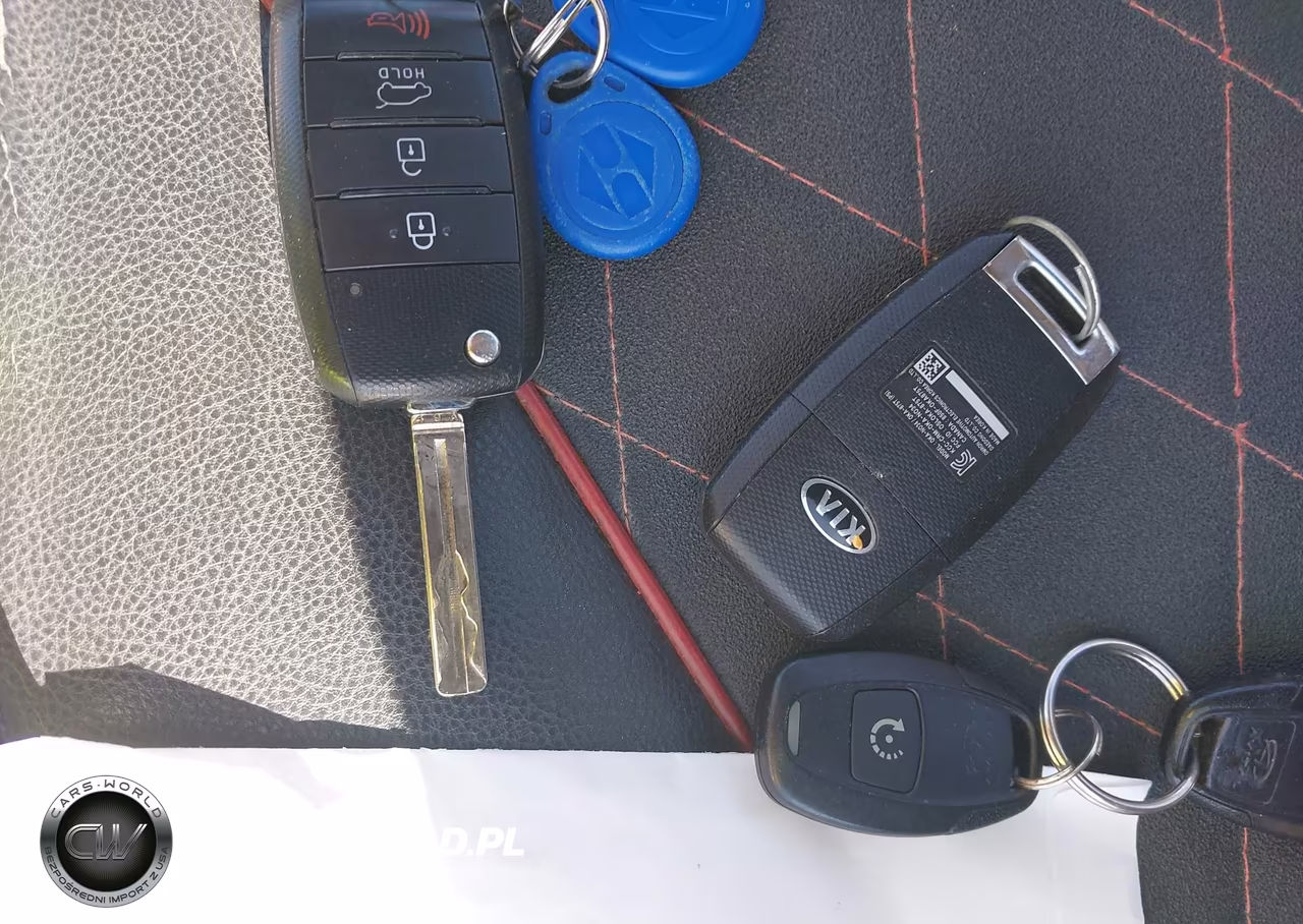 2017 Kia Soul ! VIN:KNDJN2A28H7486657 - 11