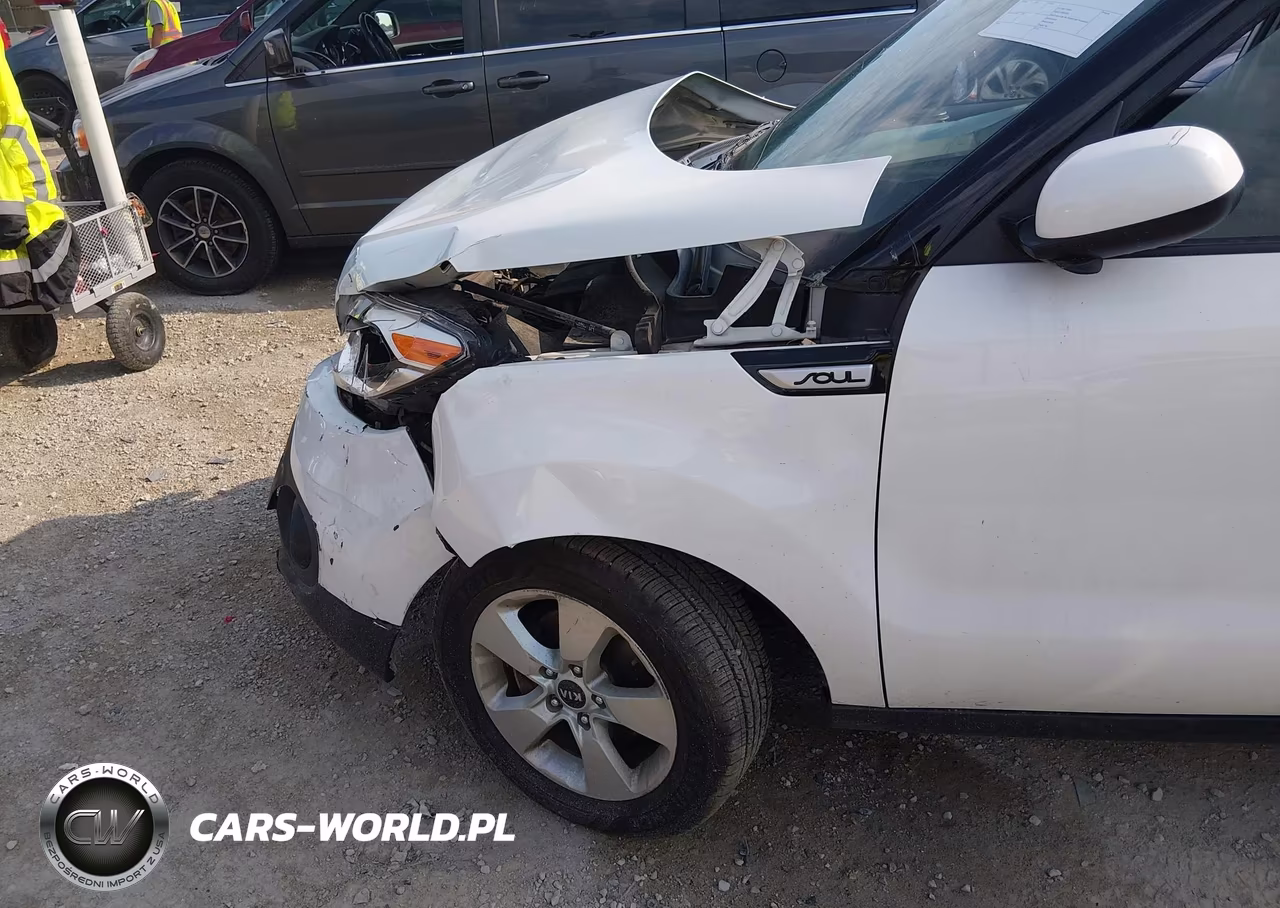2017 Kia Soul ! VIN:KNDJN2A28H7486657 - 6