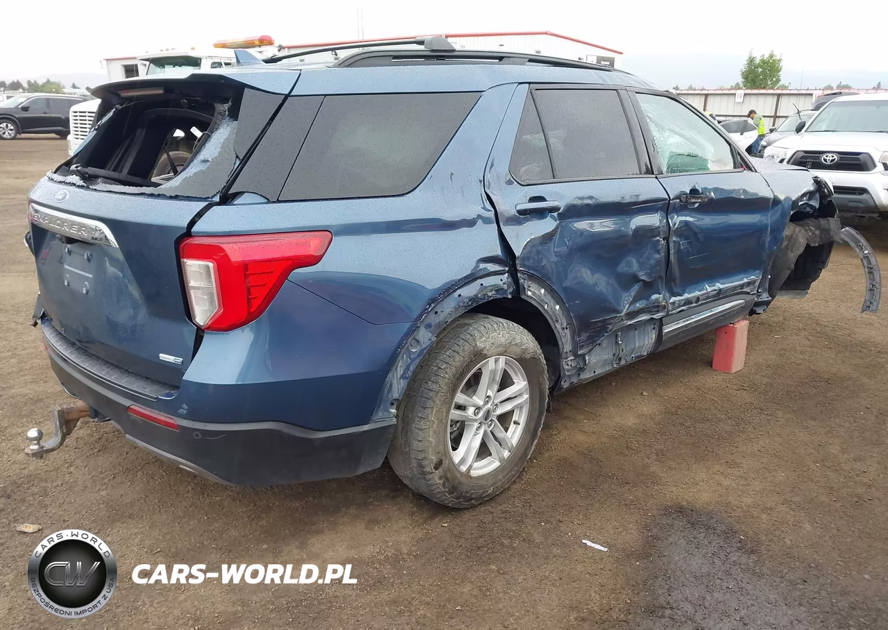 2020 Ford Explorer Xlt VIN:1FMSK8DH2LGB29978 - 4