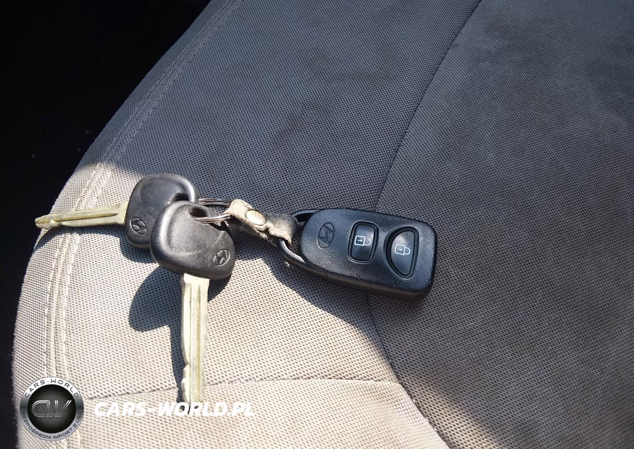 2011 Hyundai Tucson Gl VIN:KM8JT3AB9BU223285 - 11
