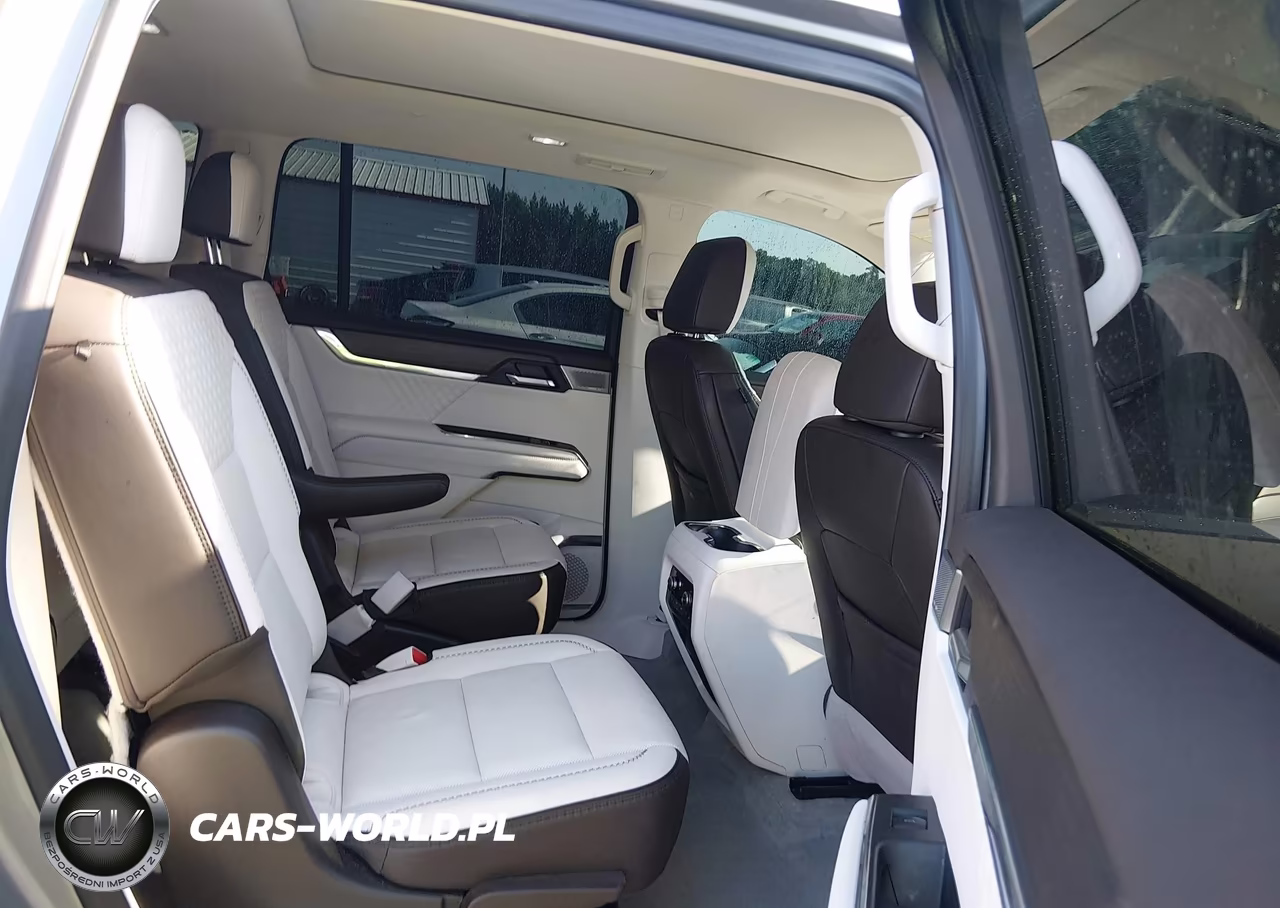2025 GMC Acadia Fwd Denali VIN:1GKENLRSXSJ125957 - 8