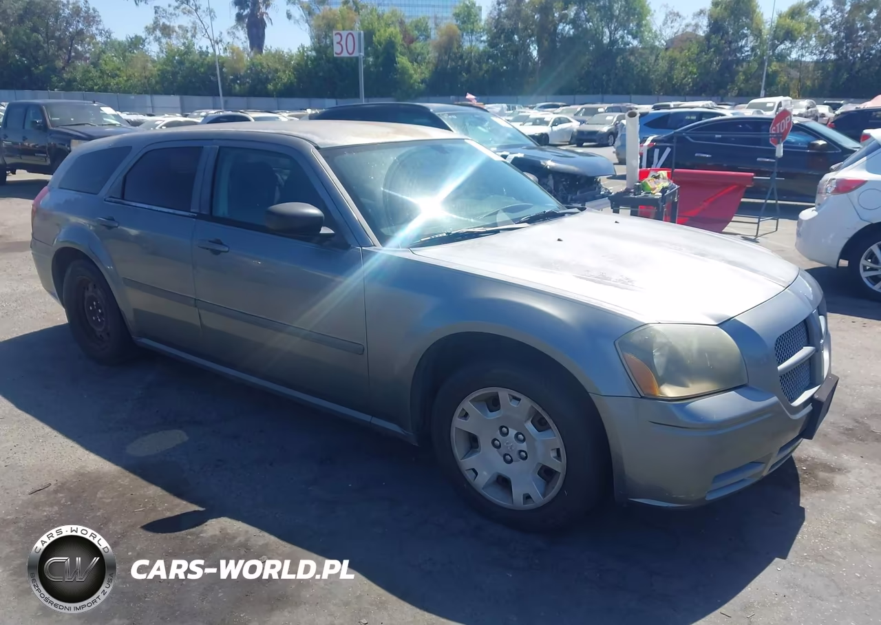 2005 Dodge Magnum Se
