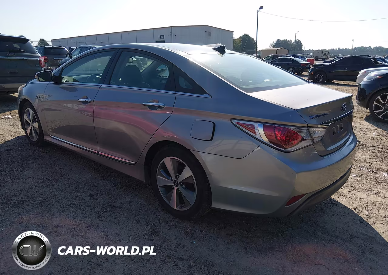 2012 Hyundai Sonata Hybrid VIN:KMHEC4A44CA023345 - 3
