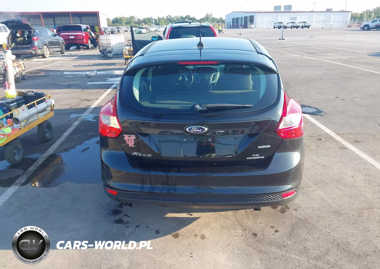 2014 Ford Focus Se VIN:1FADP3K23EL373283 - 16