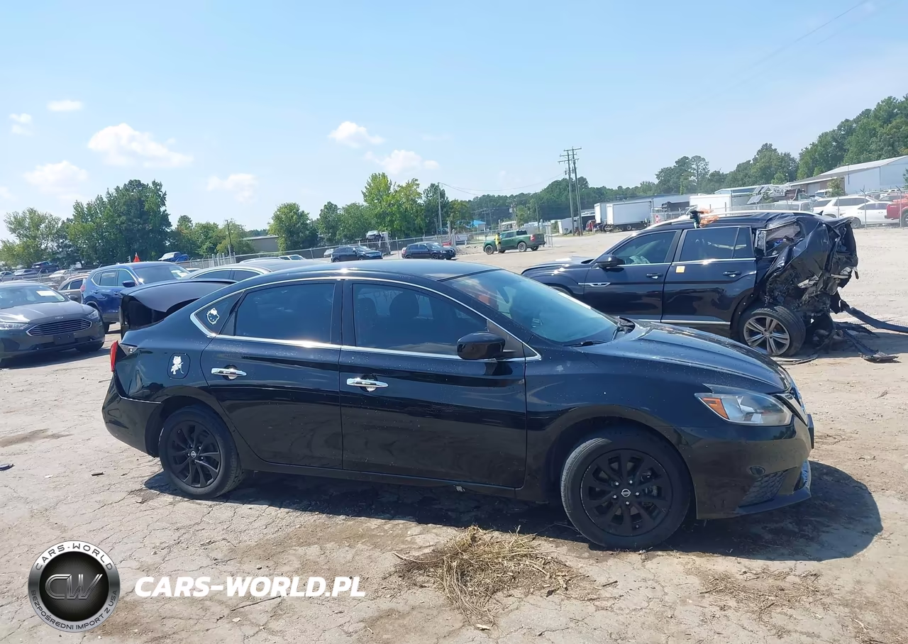 2018 Nissan Sentra S VIN:3N1AB7APXJY272147 - 13