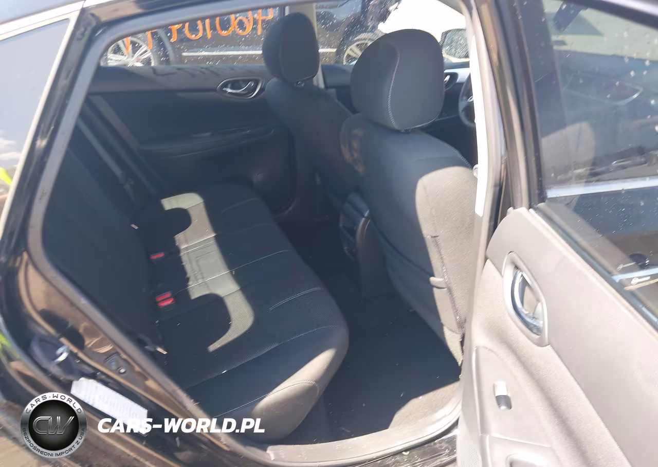 2018 Nissan Sentra S VIN:3N1AB7APXJY272147 - 8